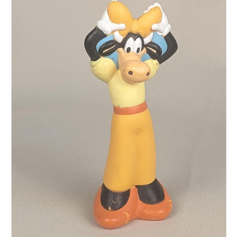 VTG 90s Disney Clarabelle Cow PVC Figure 5.5" Figurine Holding Horns Disneyana